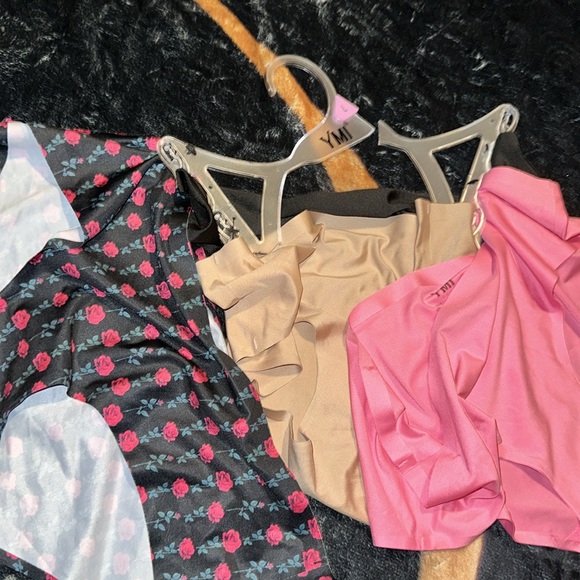 🆕4 Pair of YMI Women’s Panties Size Large Never Worn still attached to hanger - Picture 3 of 3